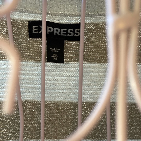 Express Top - Picture 2 of 5